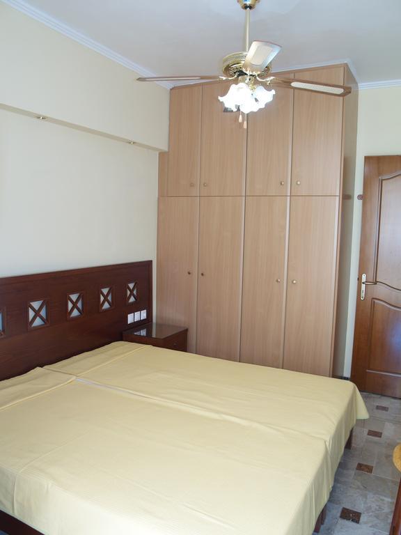 La Fontaine Apartments Kandia Room photo